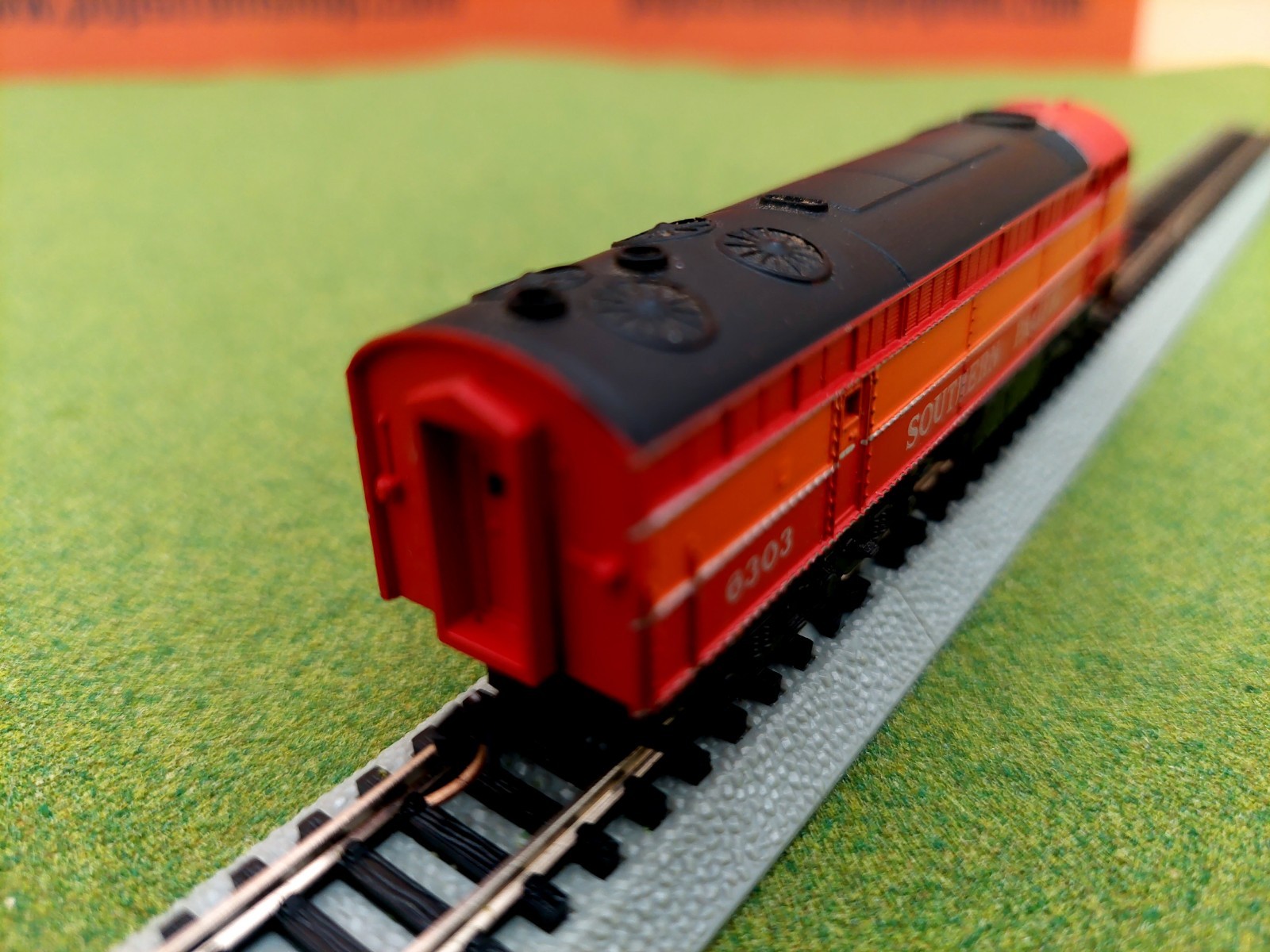 Vintage Atlas N Scale 2125 Southern Pacific FMC Diesel Locomotive 6303