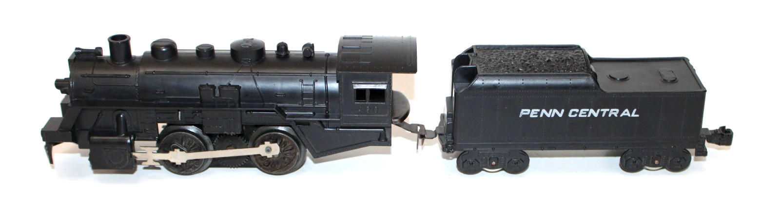 Marx 490 O Plastic Penn Central Powered Locomotive & Tender Runs Well 70s