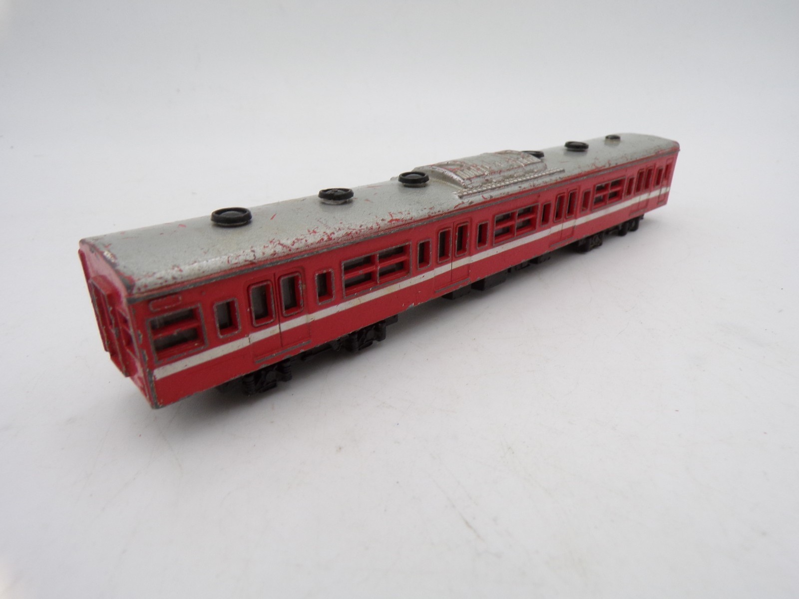 80’s Nishiki Japan Diecast 1/130 scale Passenger Train Red and White AS IS