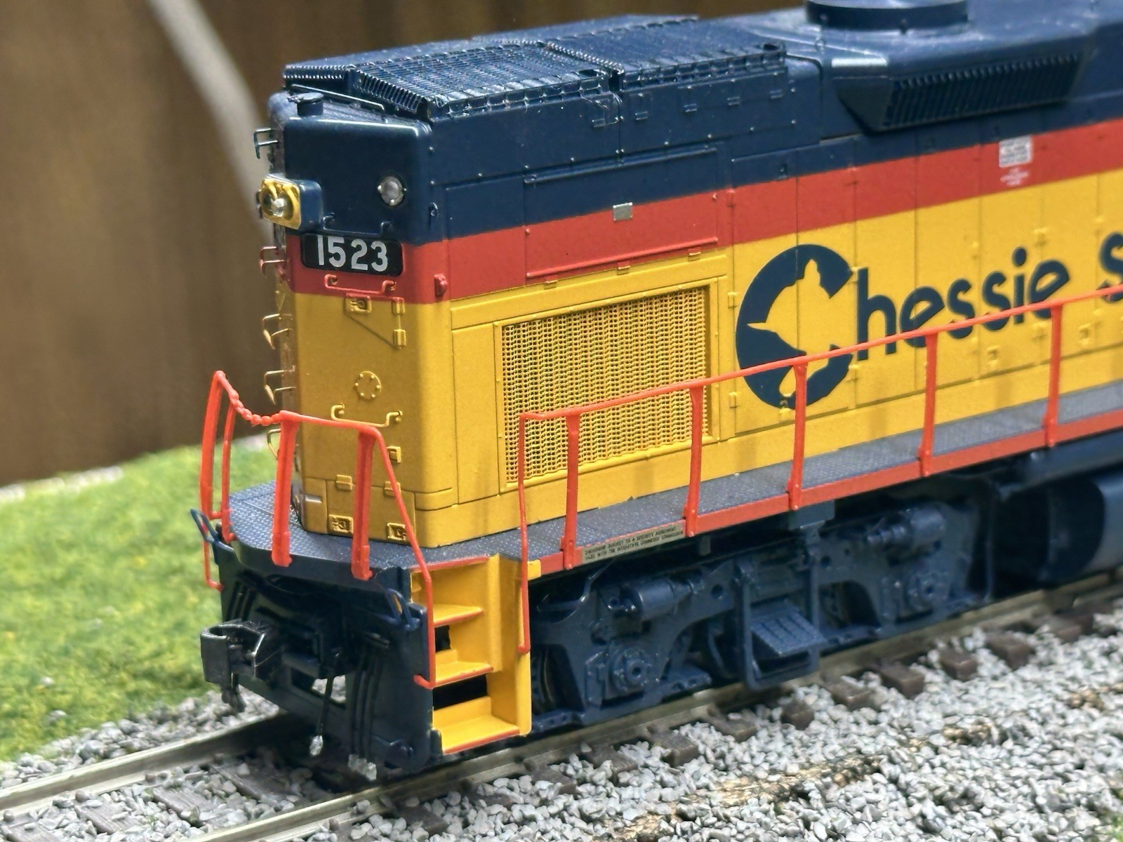 GP15T Athearn Genesis HO DCC ready Chessie C&O with LED #1523 Rare With Box