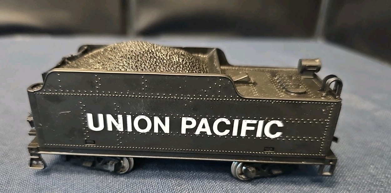 IHC Mikado Union Pacific Lines Black Locomotive M9352 W/BOX RARE 🔥👀