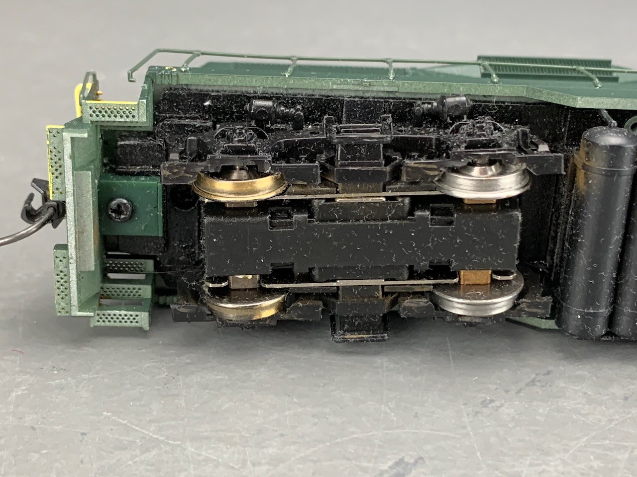 HO Proto2000 GP7 PhII Diesel Locomotive Reading #633 HO8380