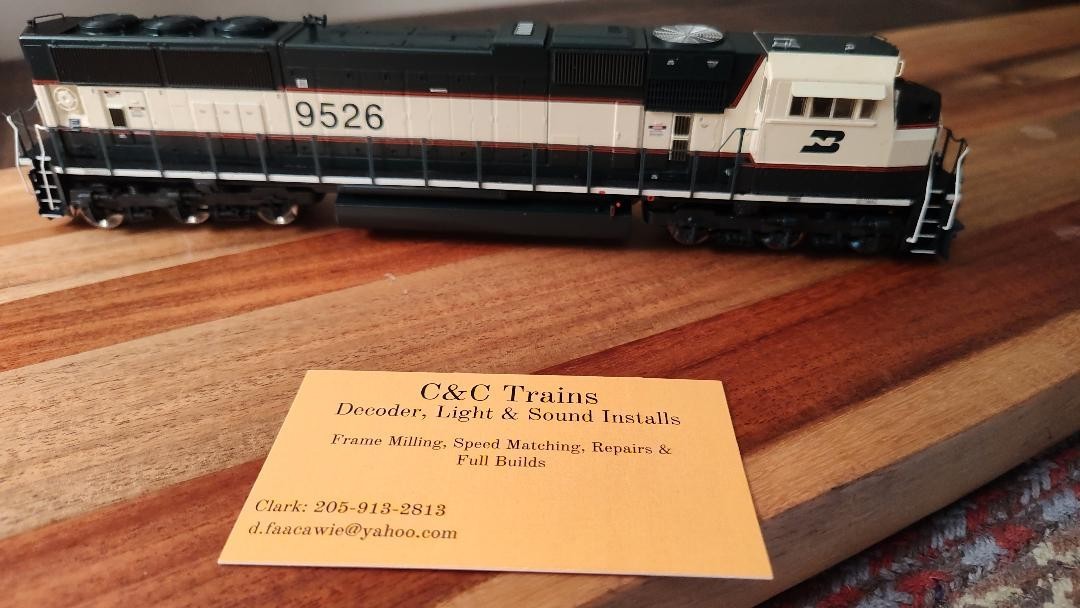 Athearn Genesis BNSF Executive SD70MAC #9526 w/DCC & Sound and SSS