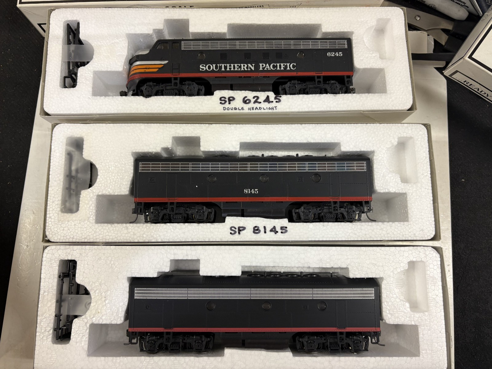 DCAS- Stewart / Kato HO Southern Pacific “Black Widow” F7 A/B/B Set All Powered