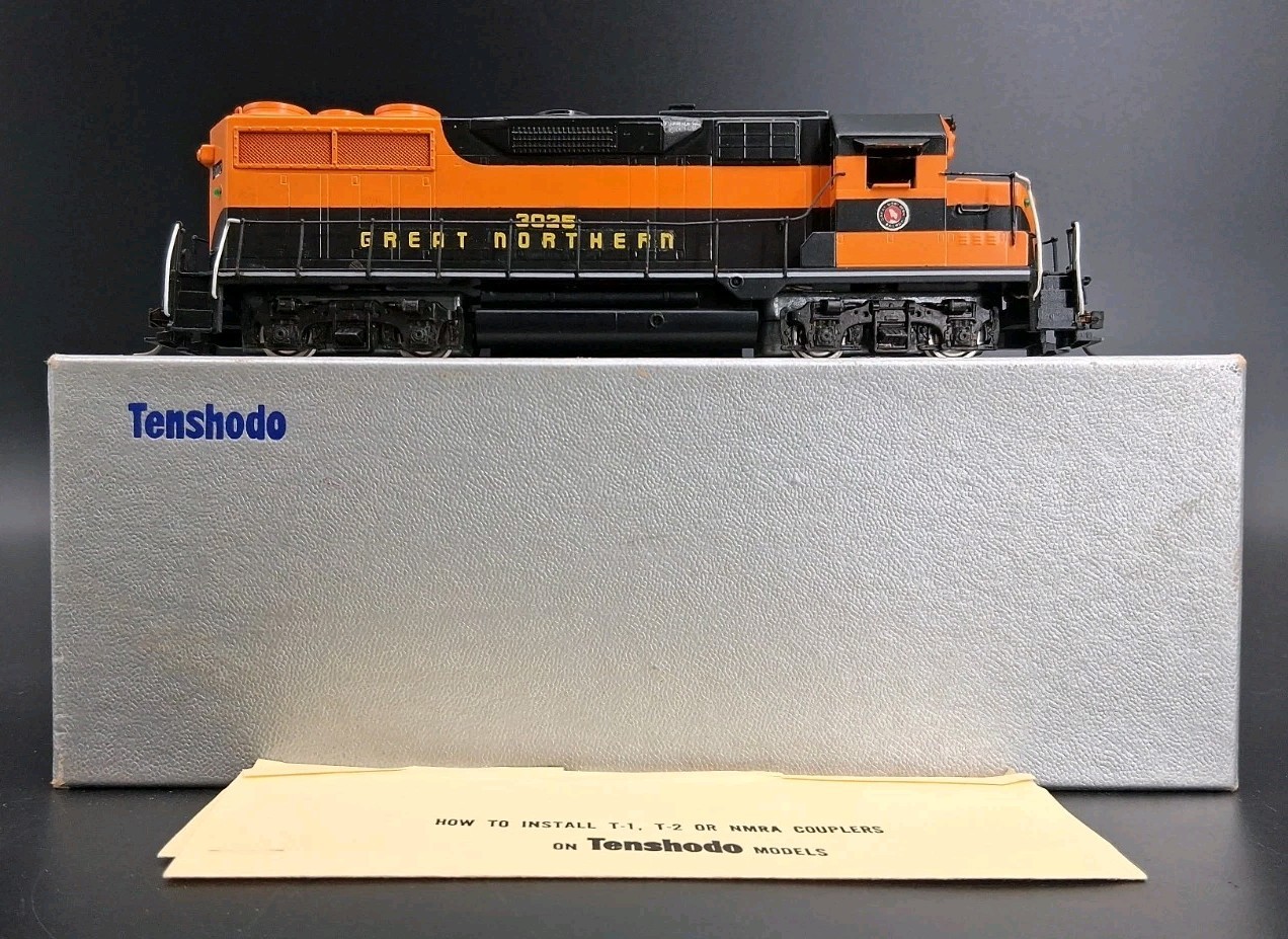 HO BRASS MODEL TENSHODO GP-35 DIESEL SWITCHER GREAT NORTHERN 159 FACTORY PAINT