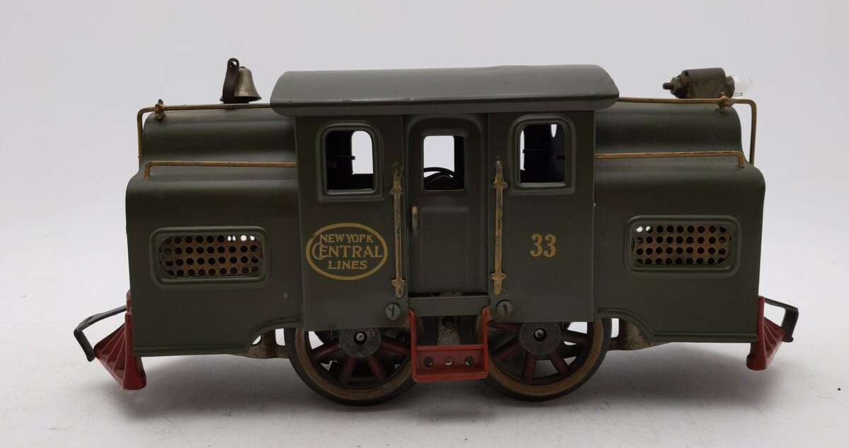 Lionel 33 Vintage Standard Gauge 0-4-0 Powered Electric Locomotive -Repainted