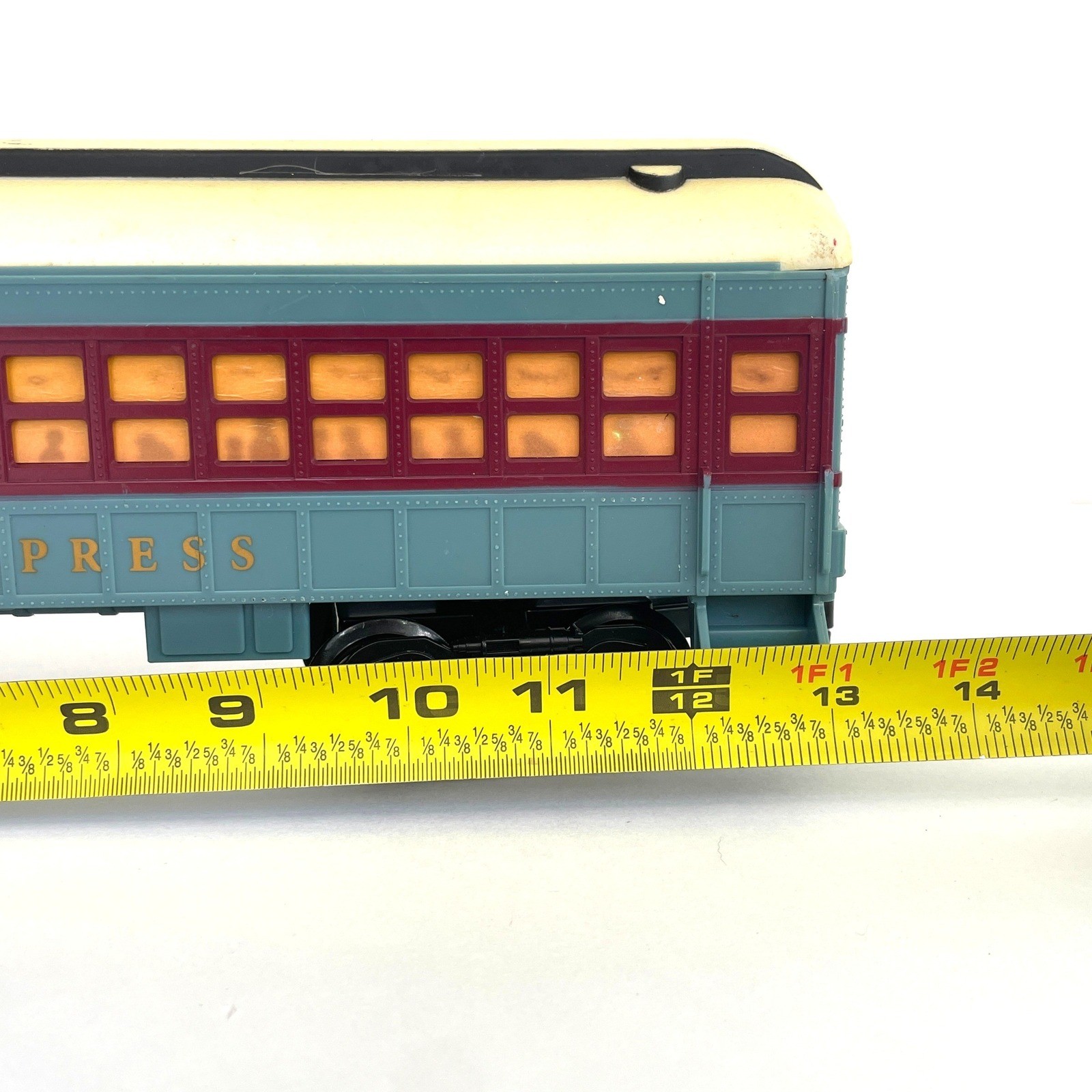 READ Lionel Polar Express G-Gauge Train Set 1225 Steam Locomotive Passenger Car