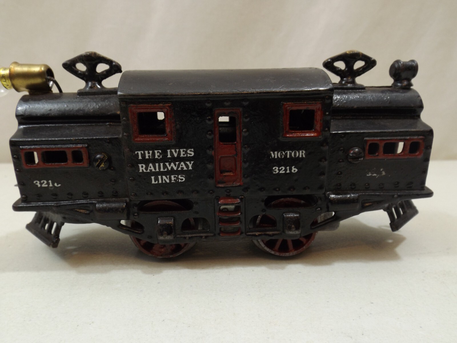 O Ives #3216 diecast early electric engine