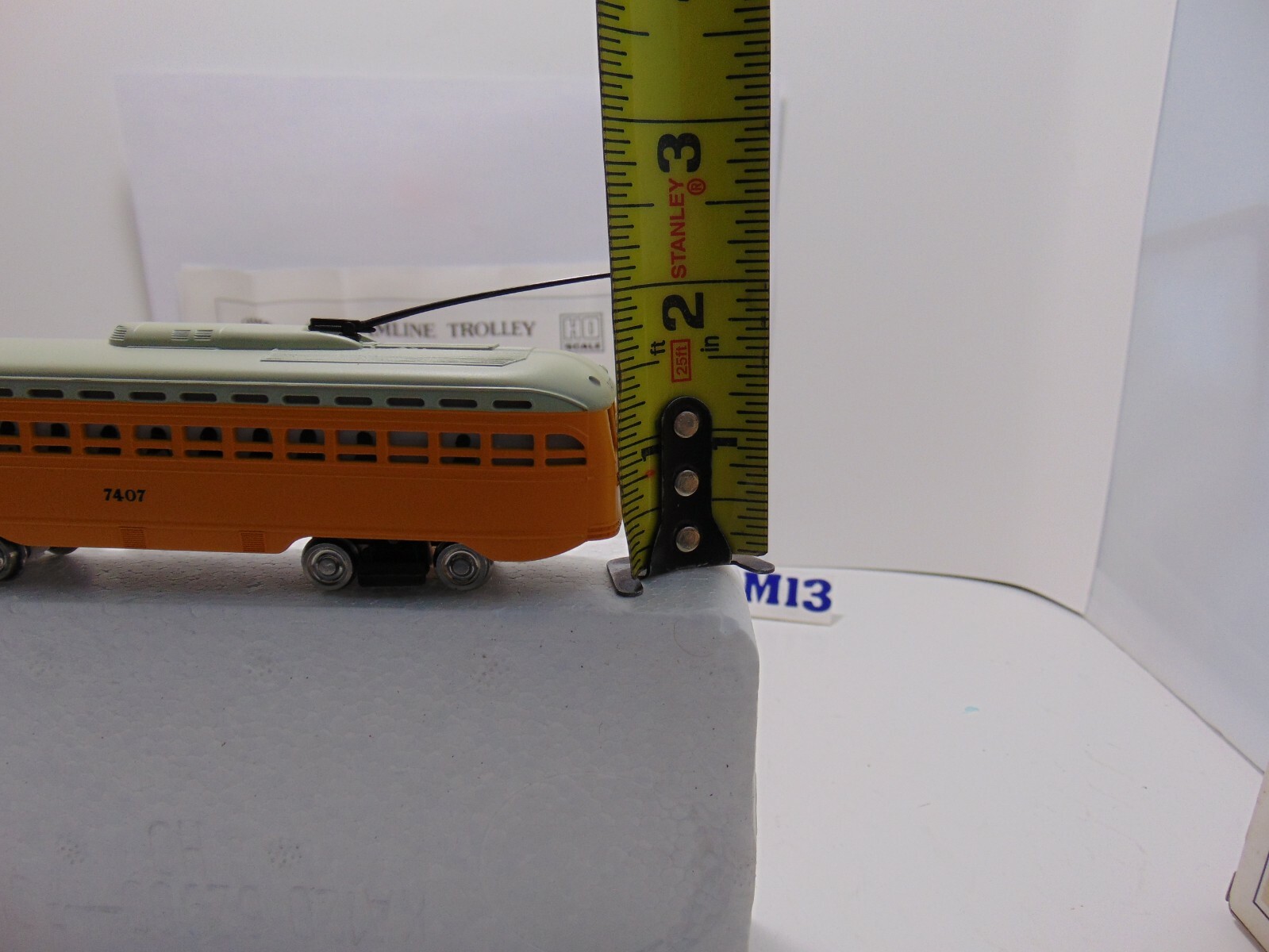 NEW BACHMANN HO PCC TROLLEY TRANSIT ITEM# 62946 TRAIN LAYOUT