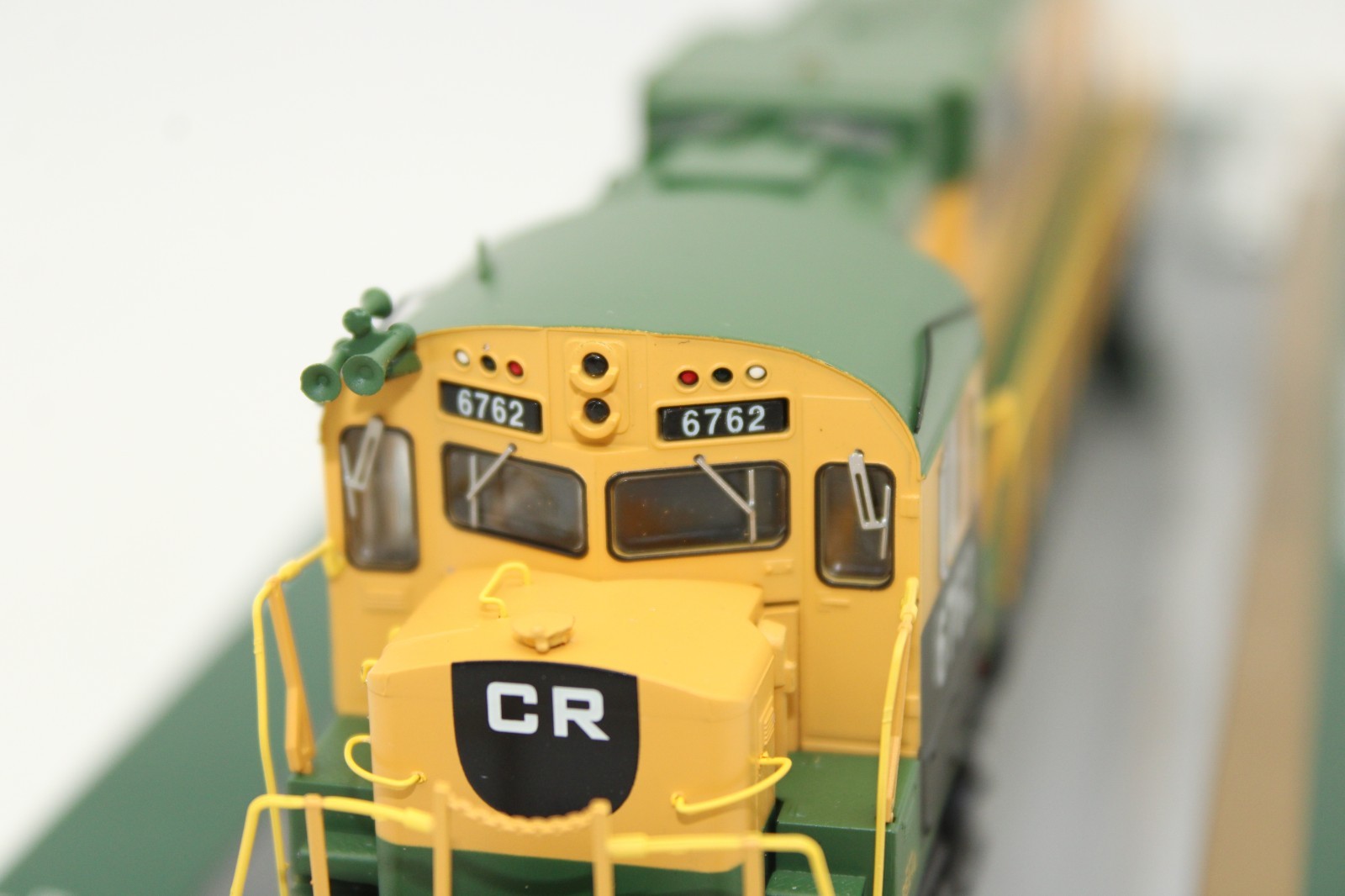 Bowser HO Conrail Reading Patch Alco C630 Diesel Locomotive #6762 DCC Ready LED