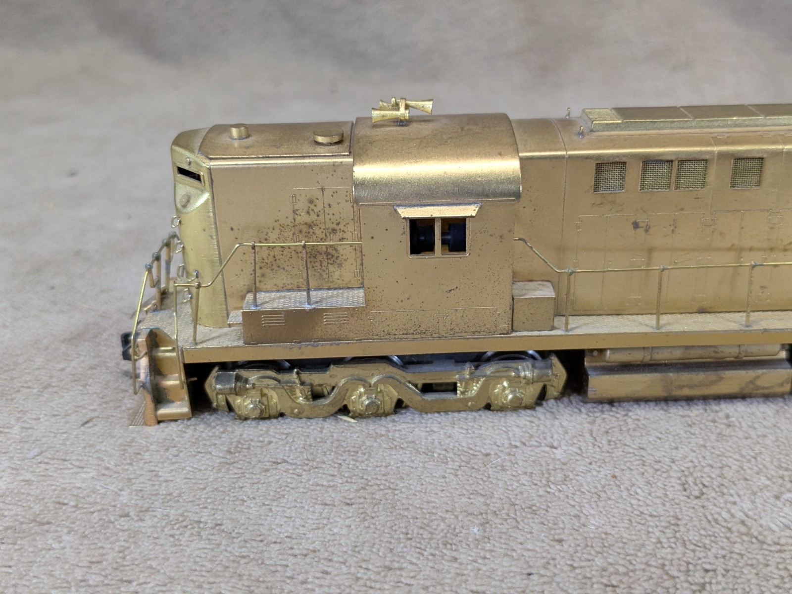 ALCO Models Brass DL-702 Diesel Locomotive HO Scale High Hood D-124