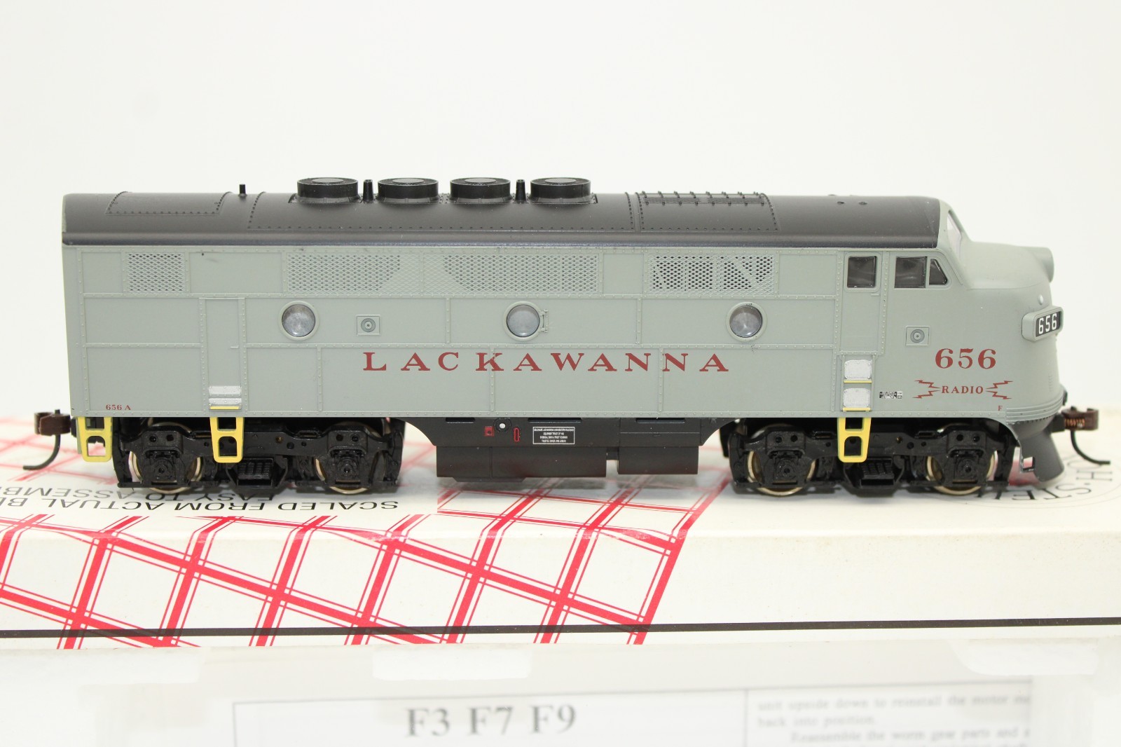 Stewart Bowser HO DL&W Lackawanna Gray Ghost F3 Ph 1 Diesel Locomotive #656 DCC