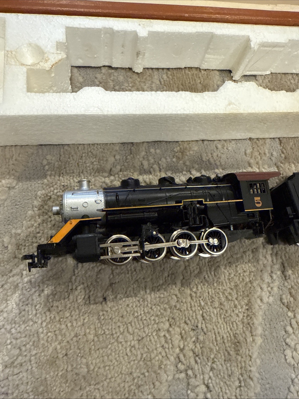 VINTAGE TYCO HO/OO TRAINS MIKADO AND TENDER 0-8-0 #208 GOOD CONDITION UNTESTED
