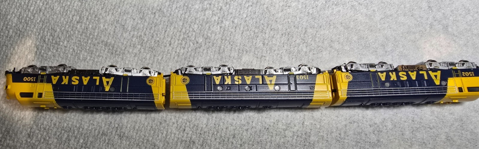 Marklin Mini-Club #8819 F7 A/B/A Engine set Alaska Z Scale, LN/Box/Instr.
