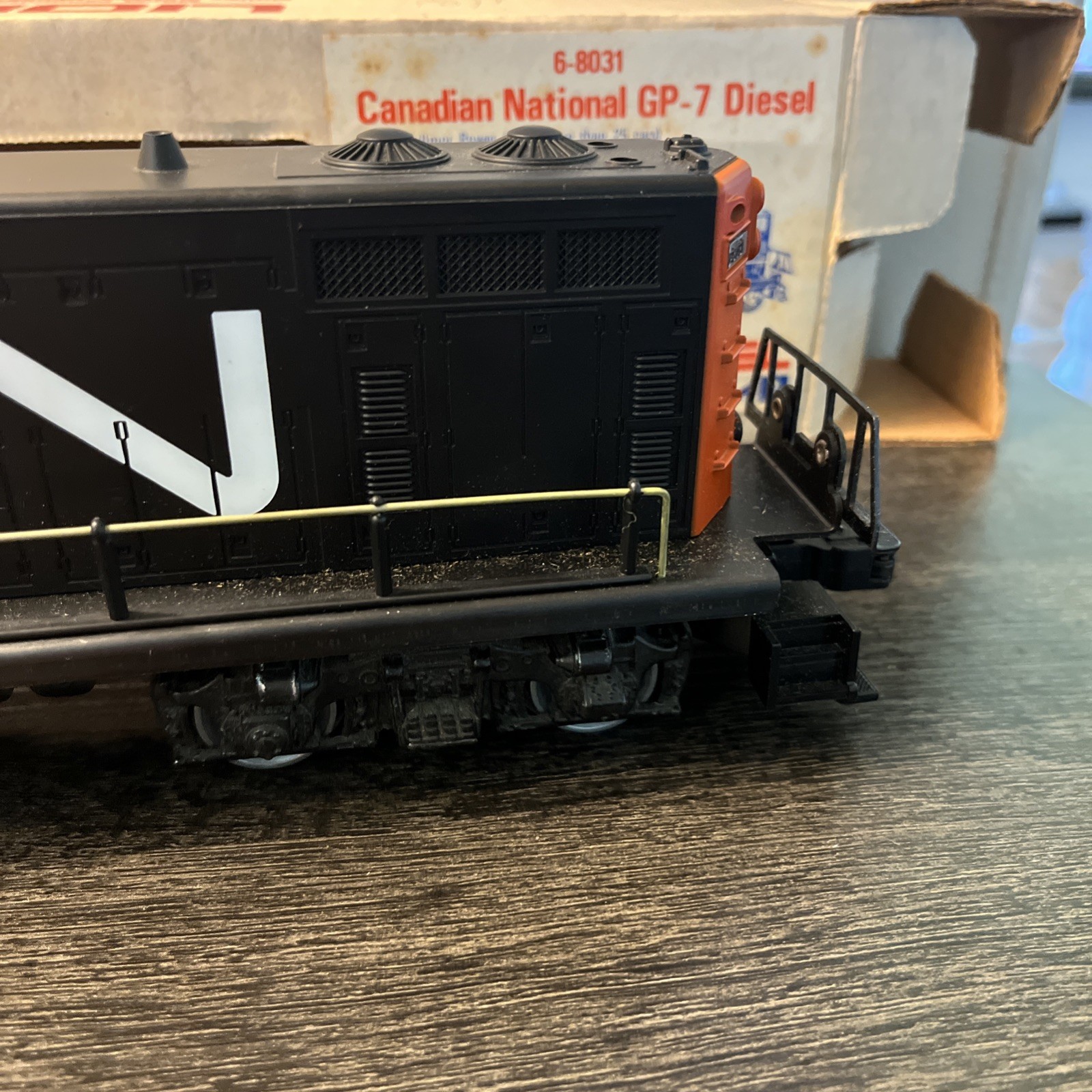 Lionel 6-8031 O Gauge Canadian National GP7 Dummy Diesel Locomotive With Box