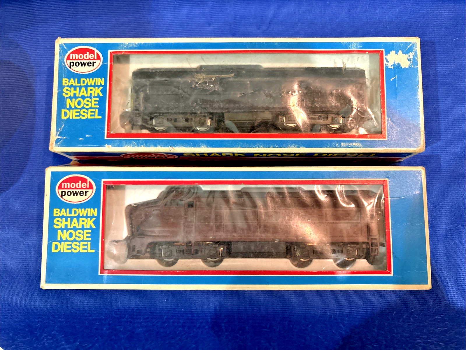 Model Power, HO, PRR Sharknose Powered 721, A & B units – pc26