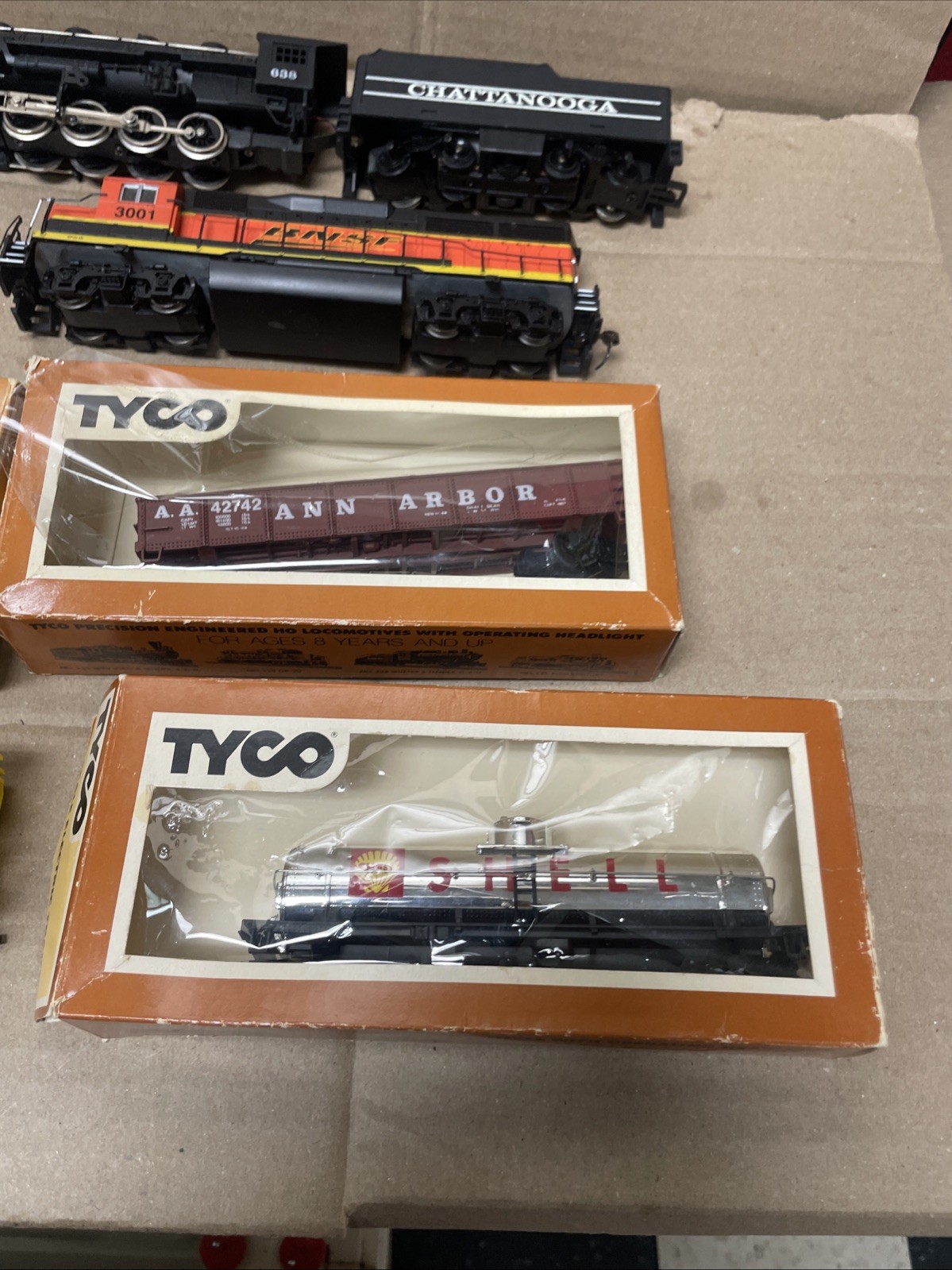 1970 HO Scale Tyco & Bachman Lot Of Union Pacific Diesel Locomotive And Cars !
