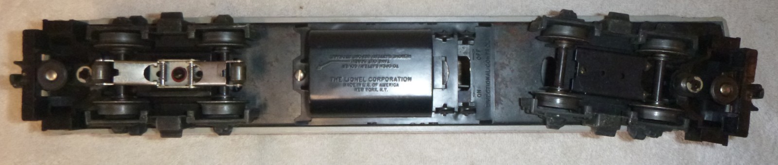 Lionel 2559 Baltimore and Ohio Budd RDC-9 Commuter car – good condition
