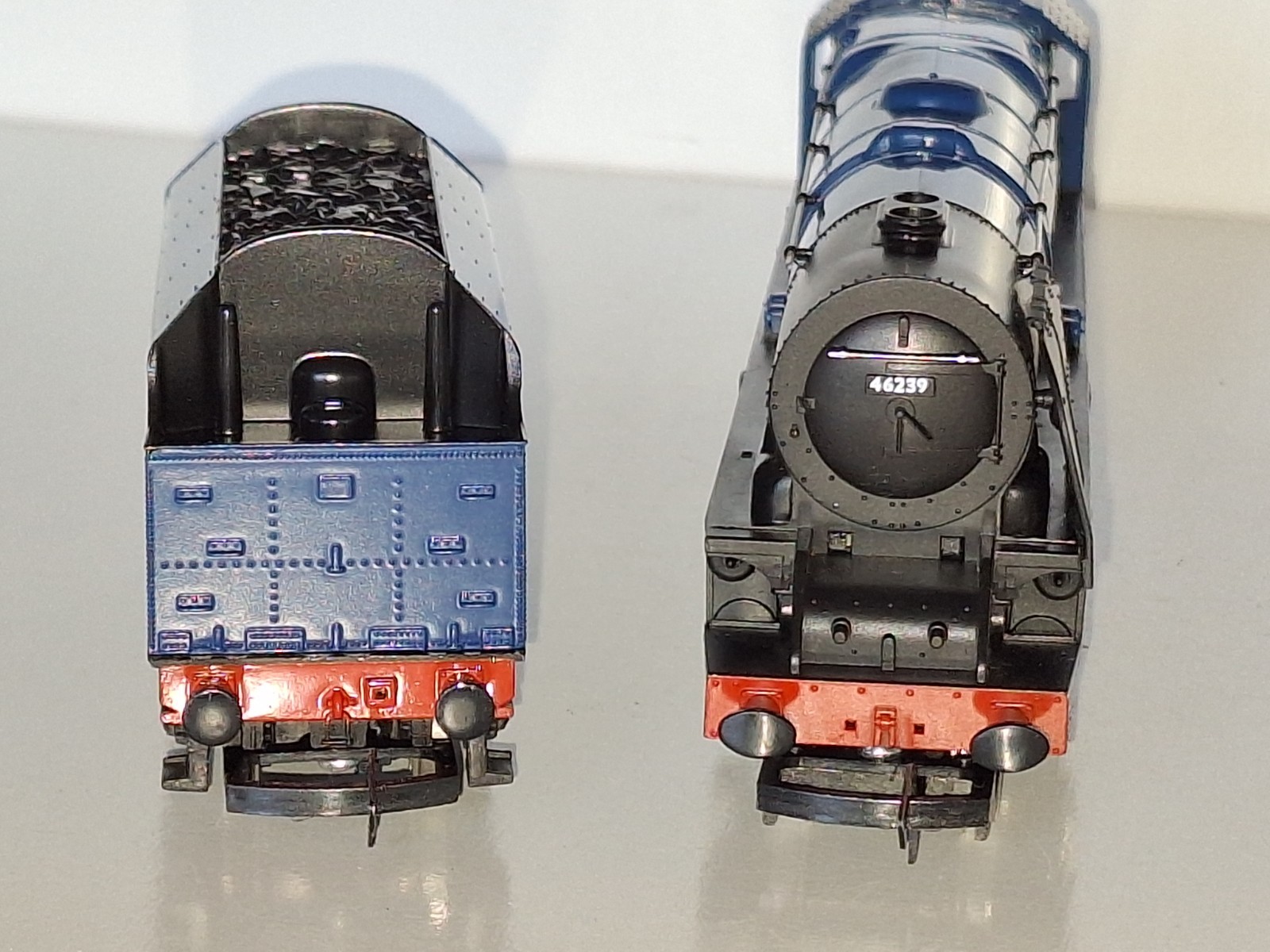 Hornby R699 The Caledonian Boxed Set & Track. New Old Stock. Mint Cond. OO