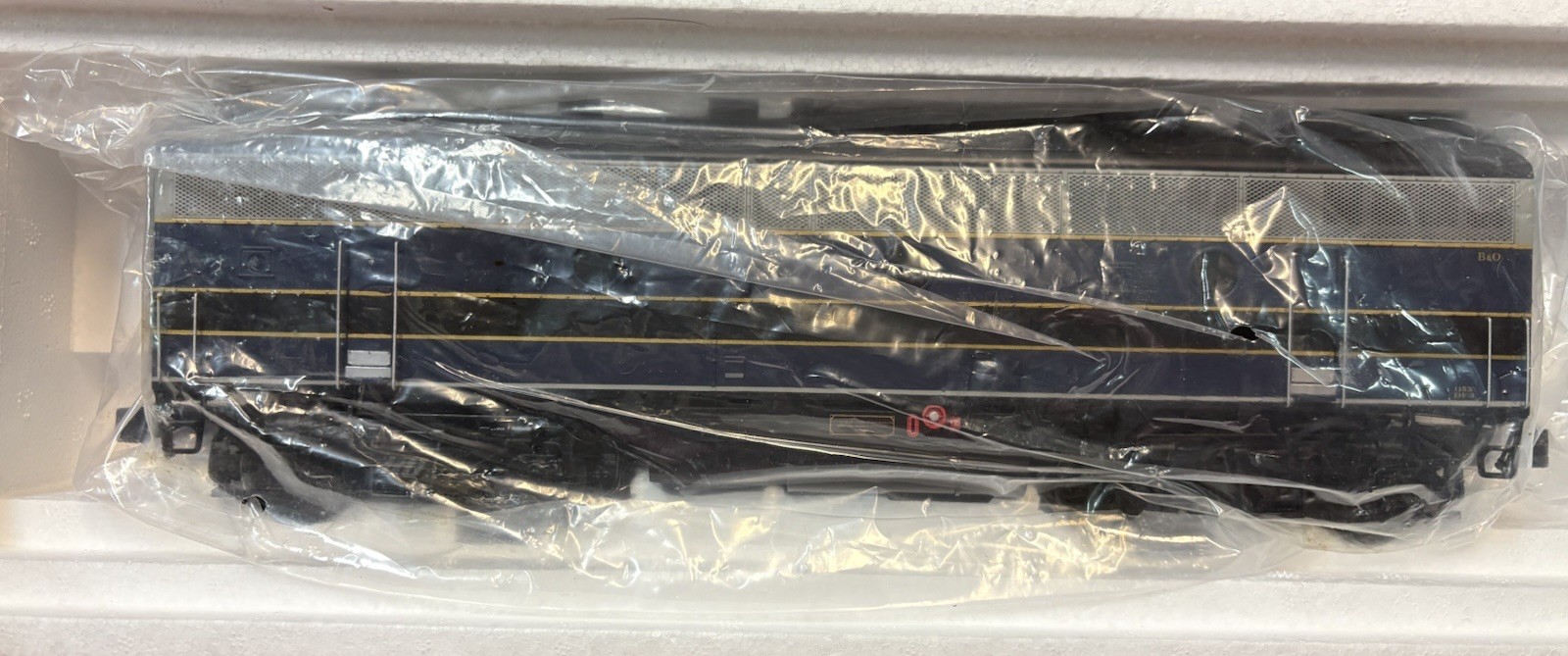 2002 Lionel Electric Baltimore & Ohio F3 B-Unit TrainMaster Diecast Truck + Box