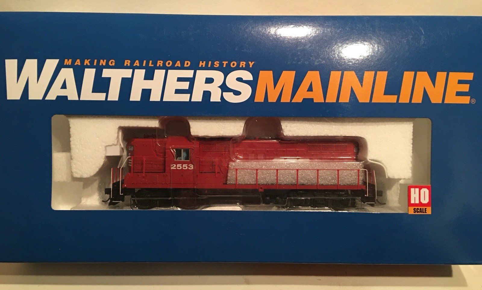HO Walthers 910-20474 Soo Line EMD GP9 Diesel Locomotive #2553 DCC SOUND
