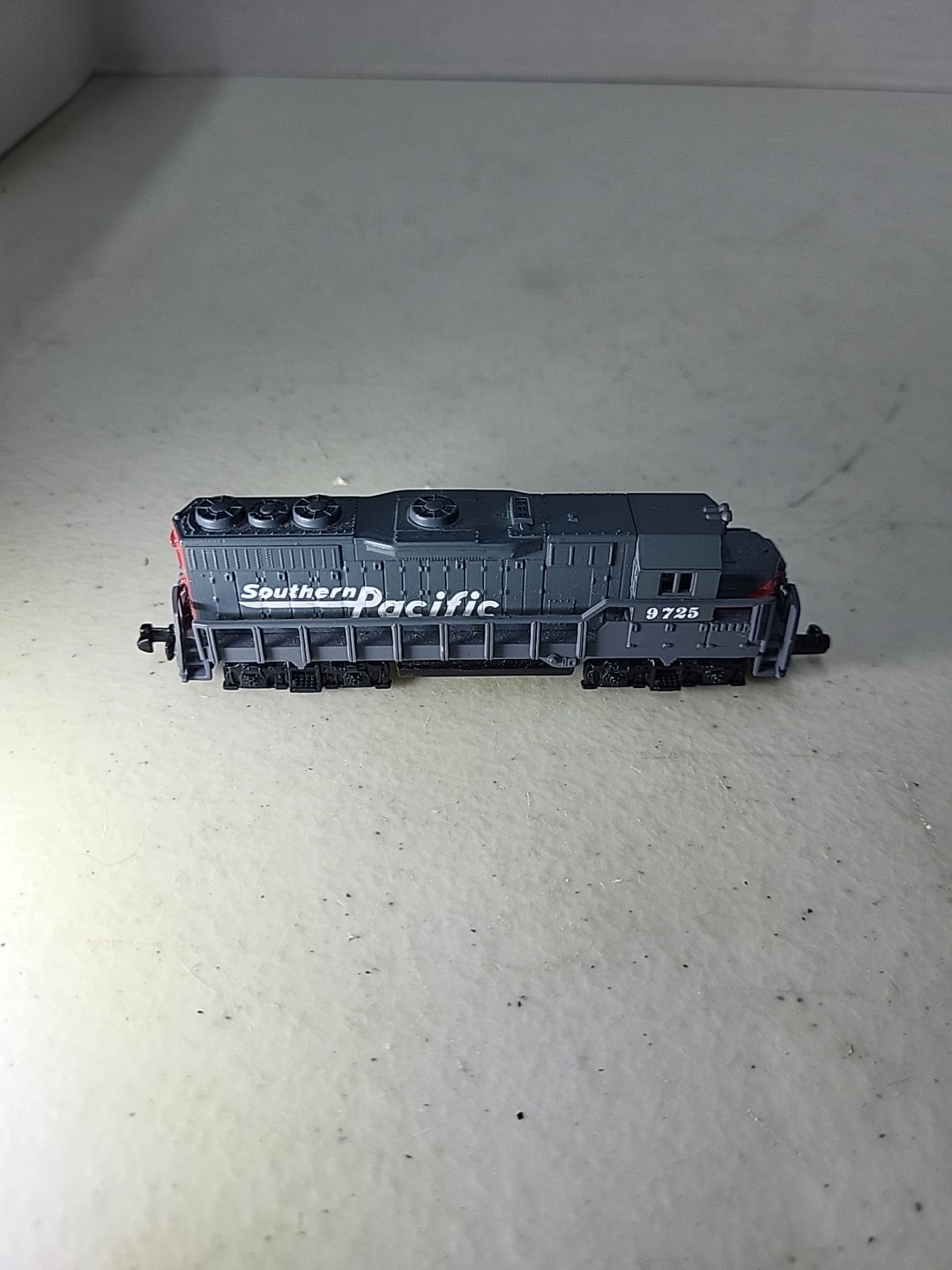 Southern Pacific Locomotive #9725 Model Train No 418 High Speed