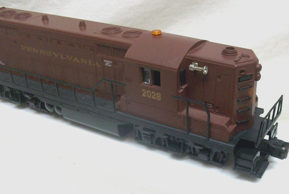 Lionel 2028 Pennsylvania Railroad GP-9 Diesel Locomotive (#6-18567) EXL In Box