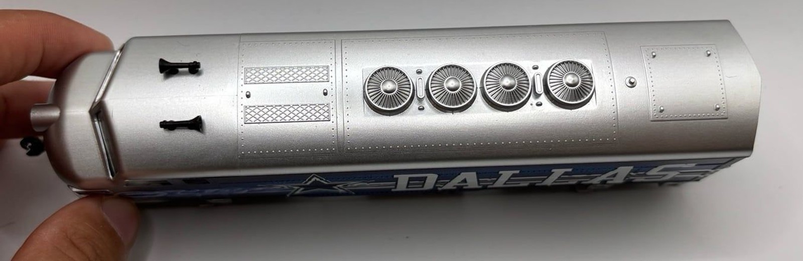 Bachmann Hawthorne Village Dallas Cowboys F3 Locomotive Train 14-02189-001