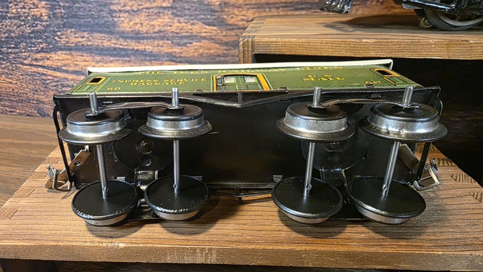 Vintage Ives 3251 Locomotive Train Set w/ No 60 Mail 61 Chair 62 Parlor Cars