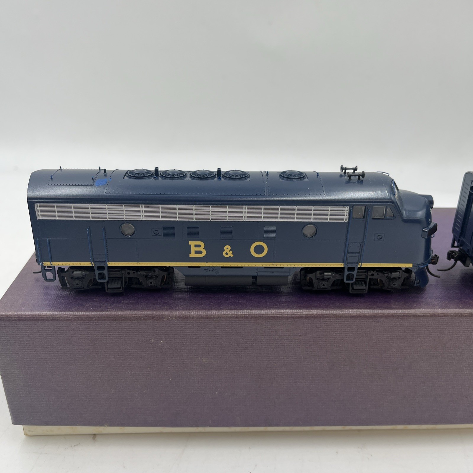 HO Scale F7A Ph 1 Early B&O #5614 – HO-Scale A&B Unit tested and works