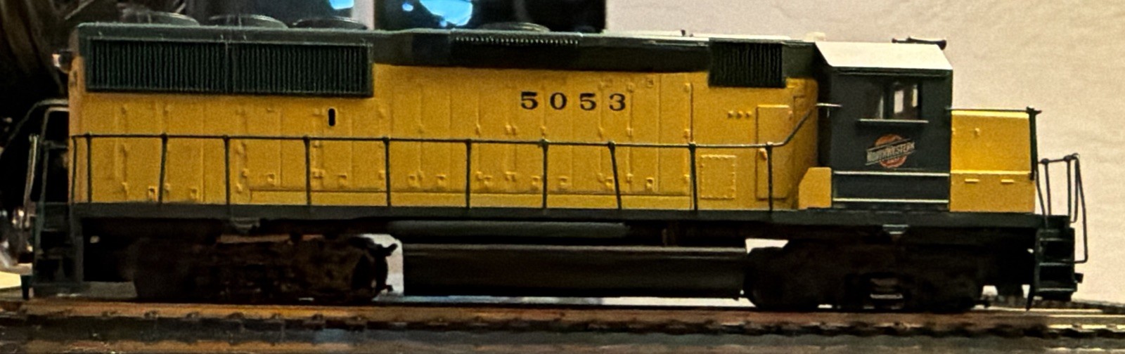 CP50 DMY CNW 4678 HO Athearn ENGINE Plus 1 Piece Atlas 9” Track