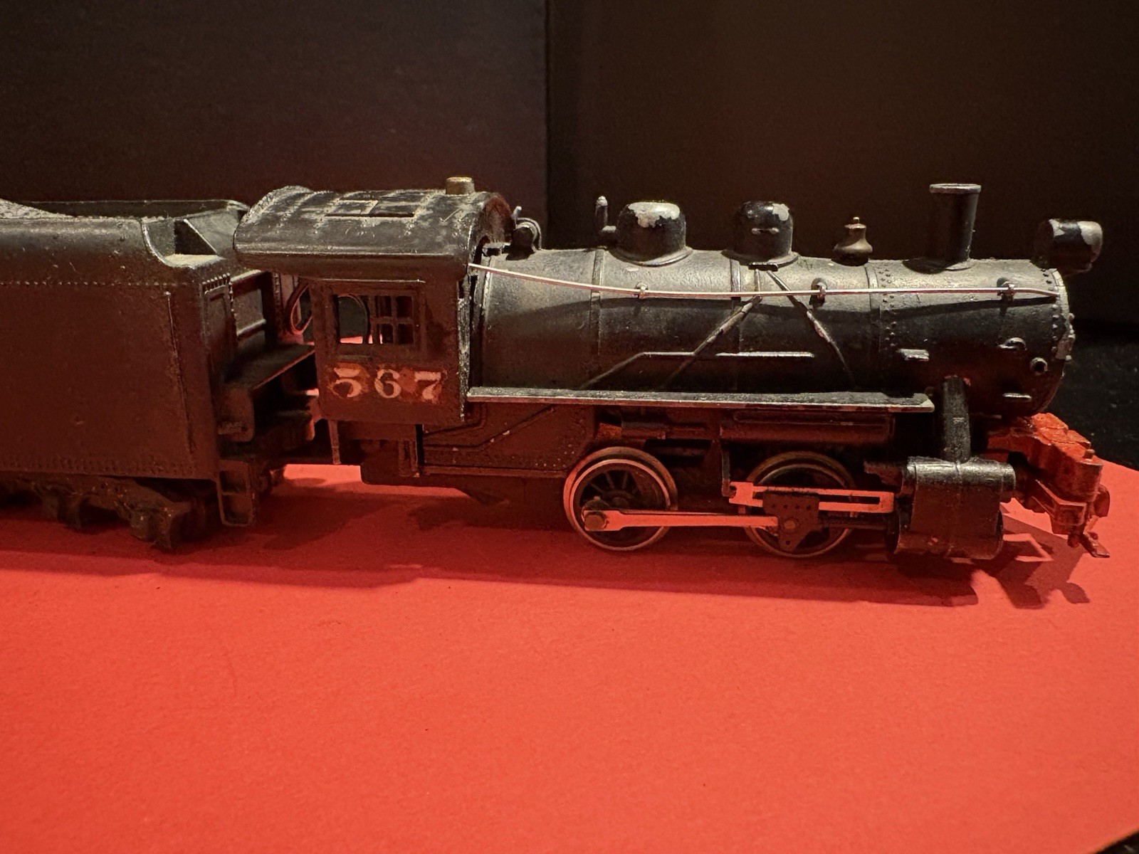 Vint. HO Gauge Black Diecast Unbranded Steam Locomotive 567 & Mantua Coal Tender