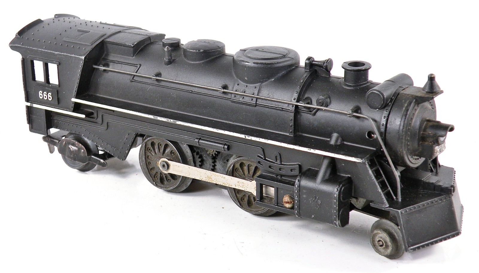Marx 666 Loco & Assorted Cars /13/