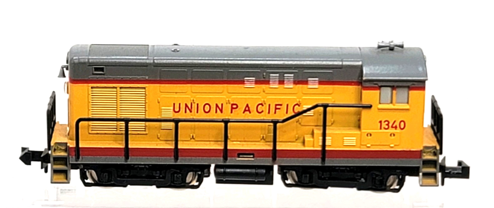 N Minitrix 2004-1 FM UP Diesel H-12-44 Loco #1340 (Tested) rapido cplrs w/case