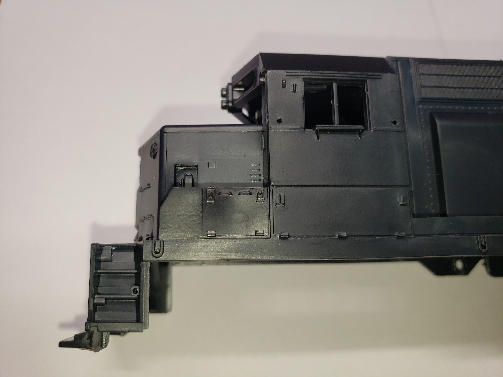 GP35 ATHEARN UNDECORATED SHELL ONLY Diesel LOCOMOTIVE Good condition