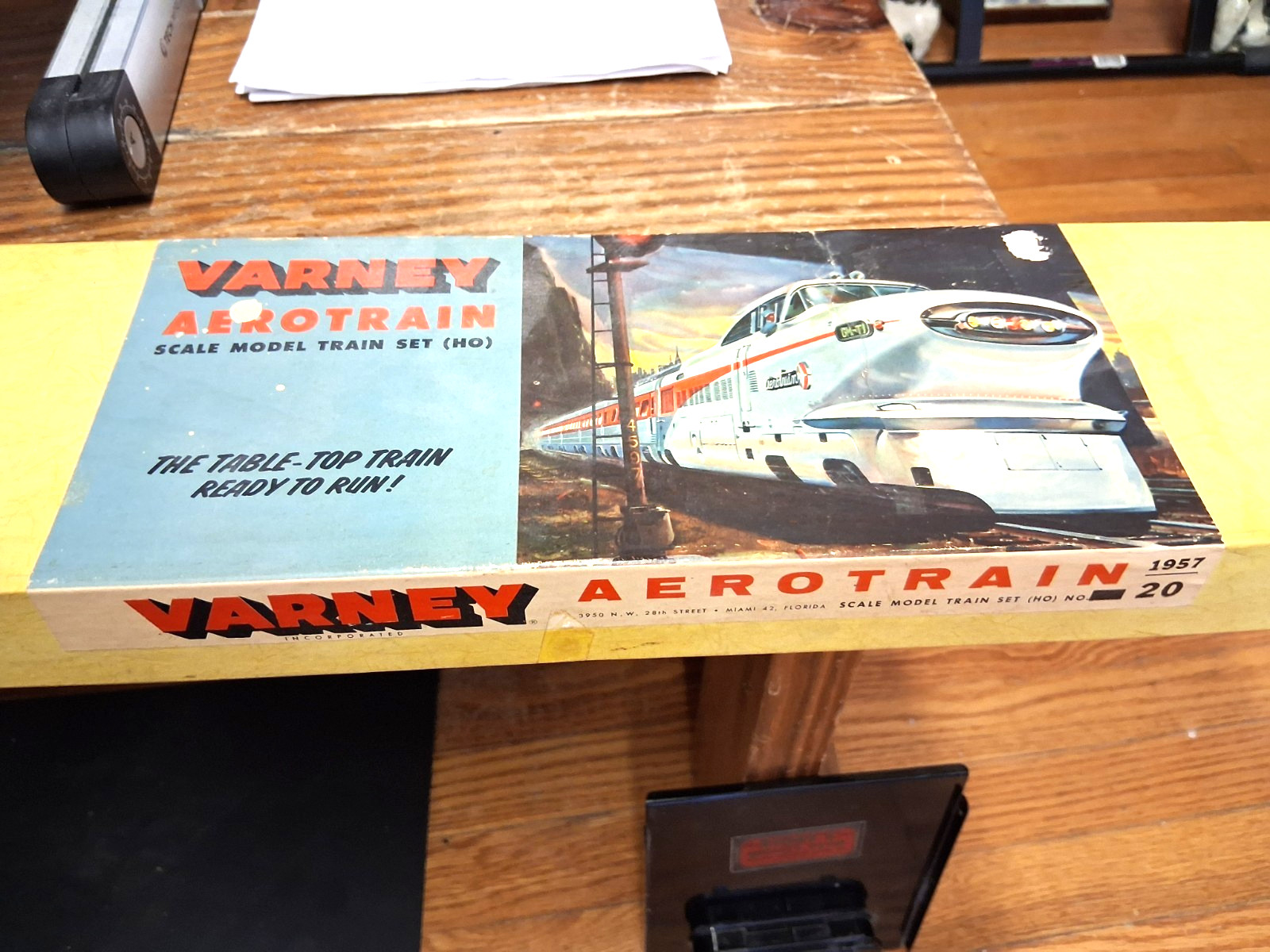 VARNEY HO * AEROTRAIN * 1957 ENGINE & 3-CARS IN ORIGINAL DISPLAY BOX MEGA RARE!