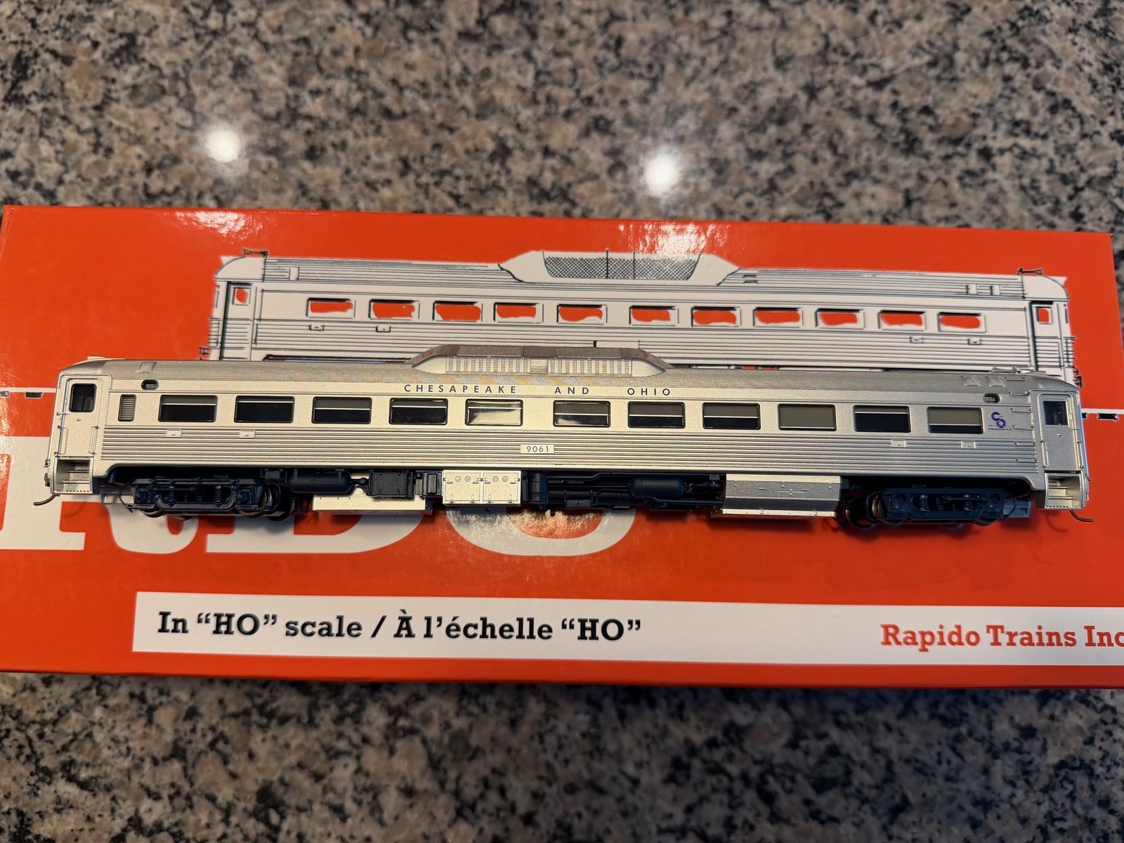 Rapido Trains 16122 Chesapeake & Ohio Ph1b Budd RDC-1 with DCC/Sound #9061