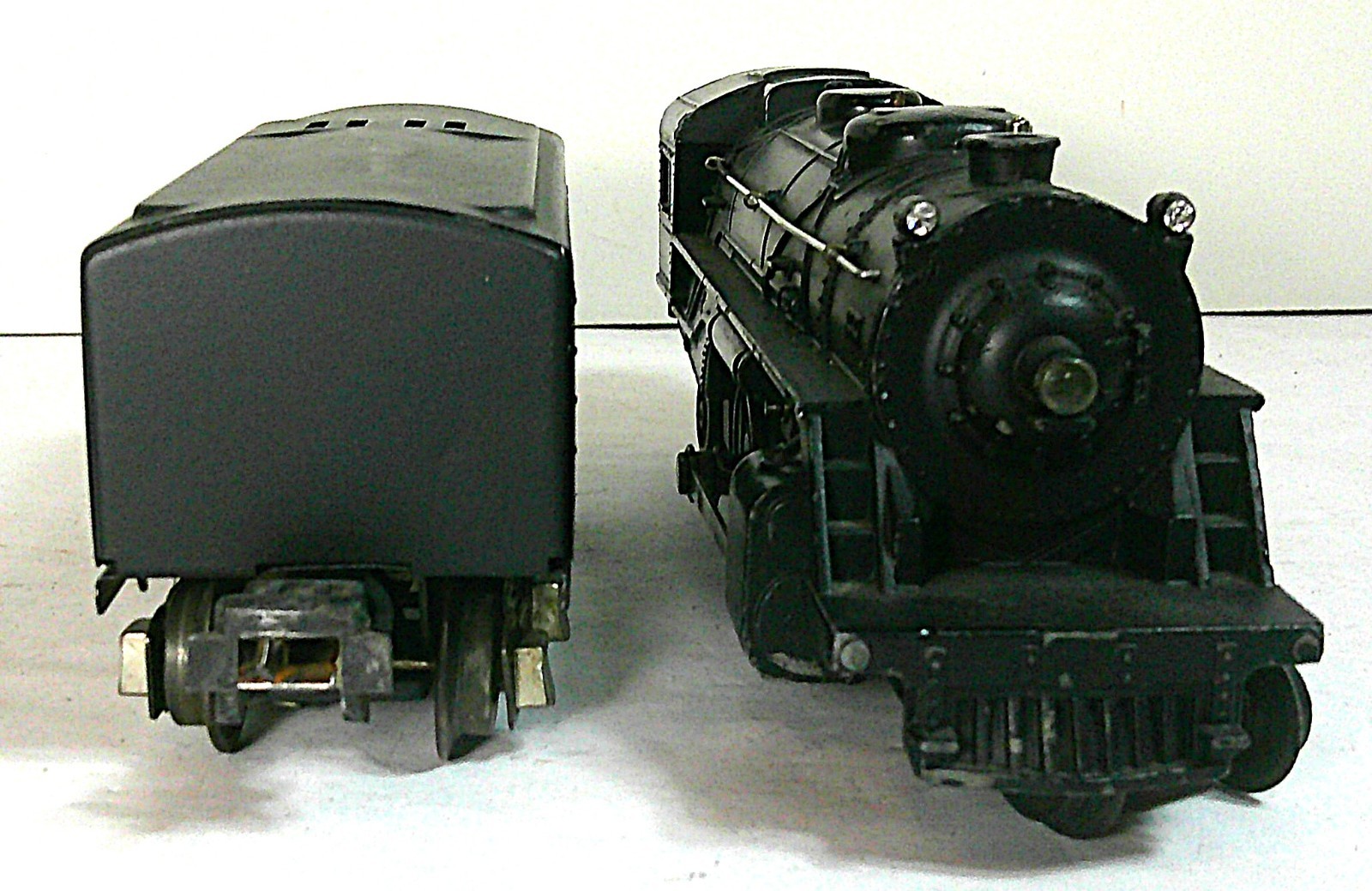 Lionel #1654 Steam Locomotive with 2689T Tender, Tested, Clean, Runs Well