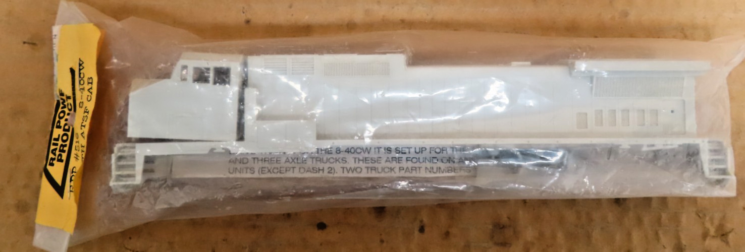 RAIL POWER PRODUCTS HO SCALE #516 GE DASH 8-40CW ATSF TYPE UNDEC. SHELL & PARTS