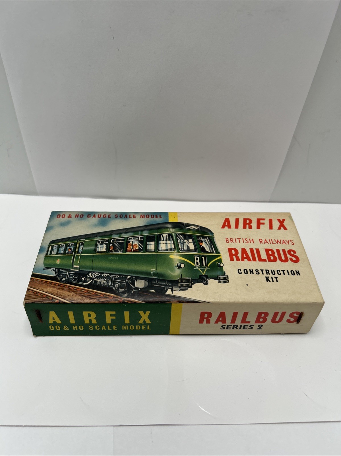 AIRFIX OO/HO B.R. RAILBUS for Parts only