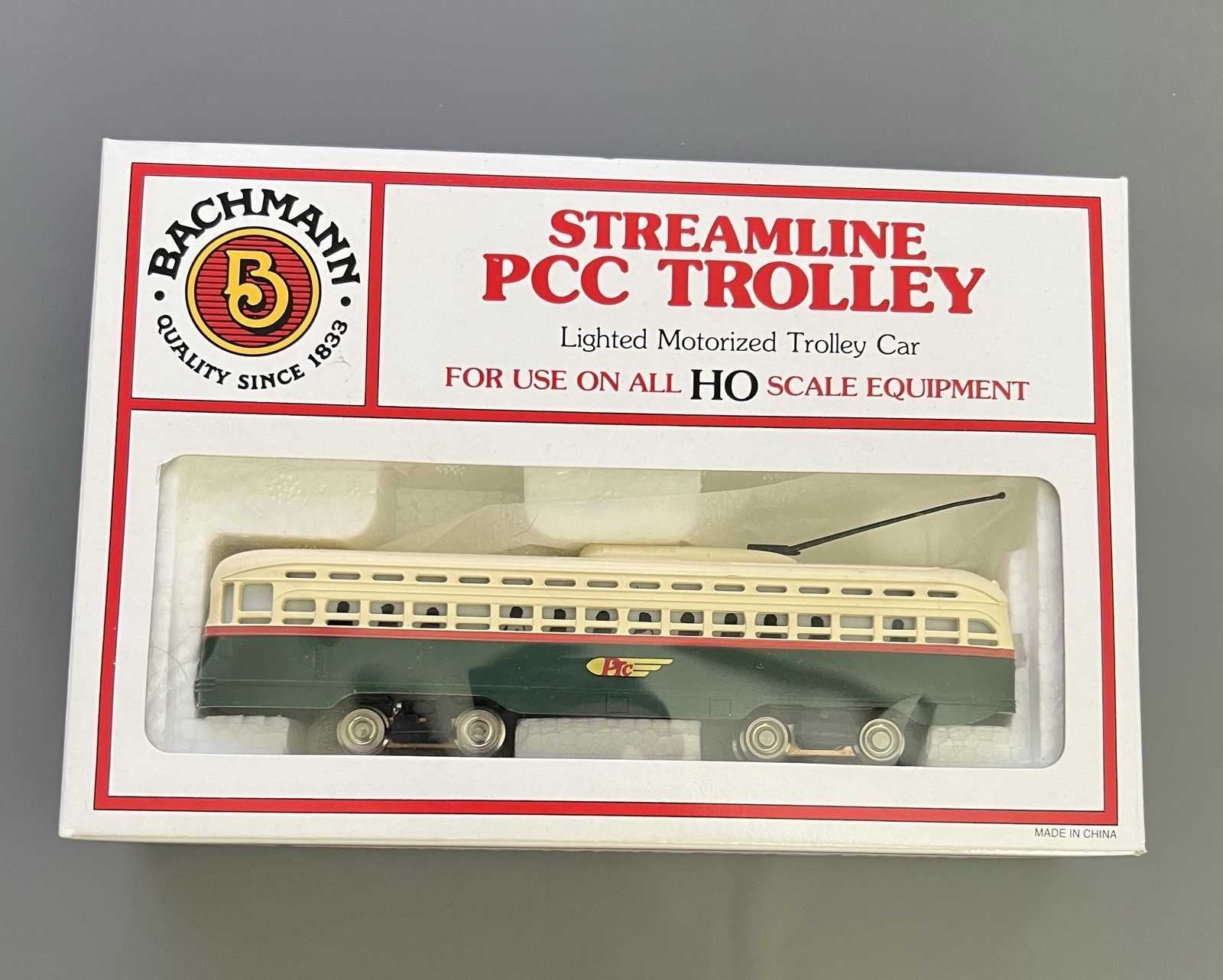 Bachmann No. 62945 Streamline Trolley PTC – HO Gauge in Box