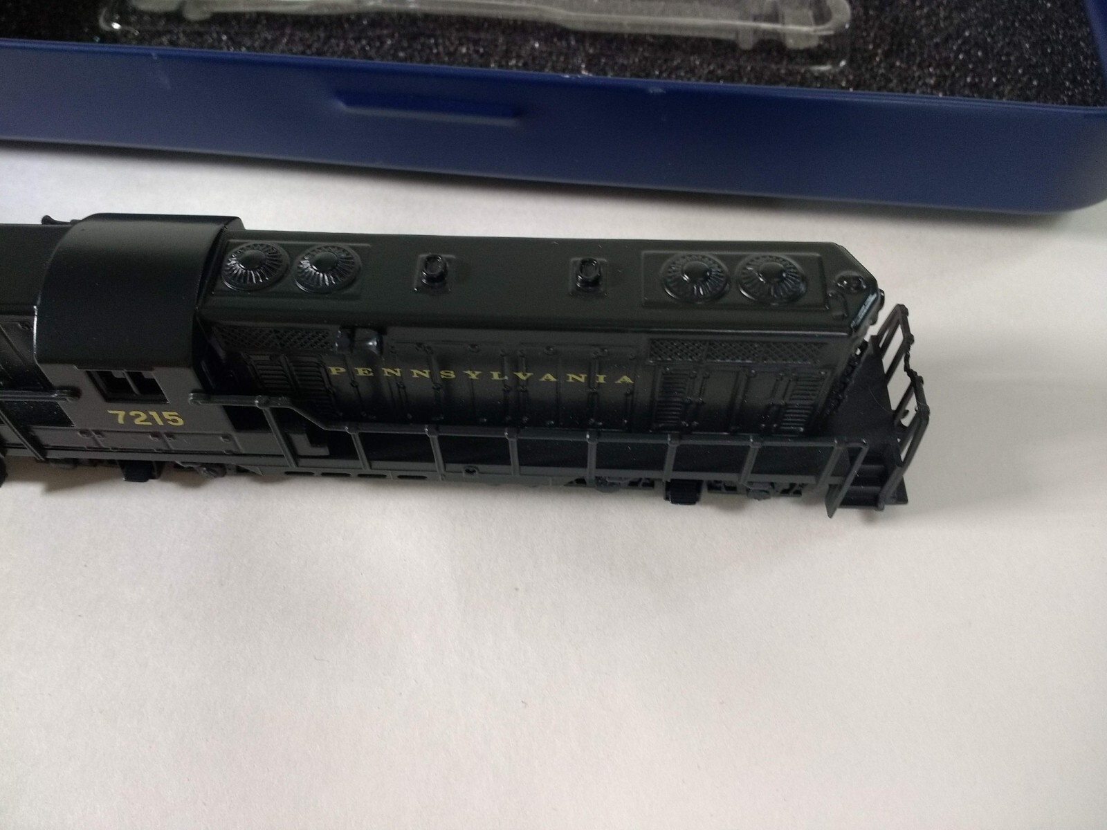 Lionel Pennsylvania 7214 GP-9 Unpowered Diesel LN/Box – TT Scale