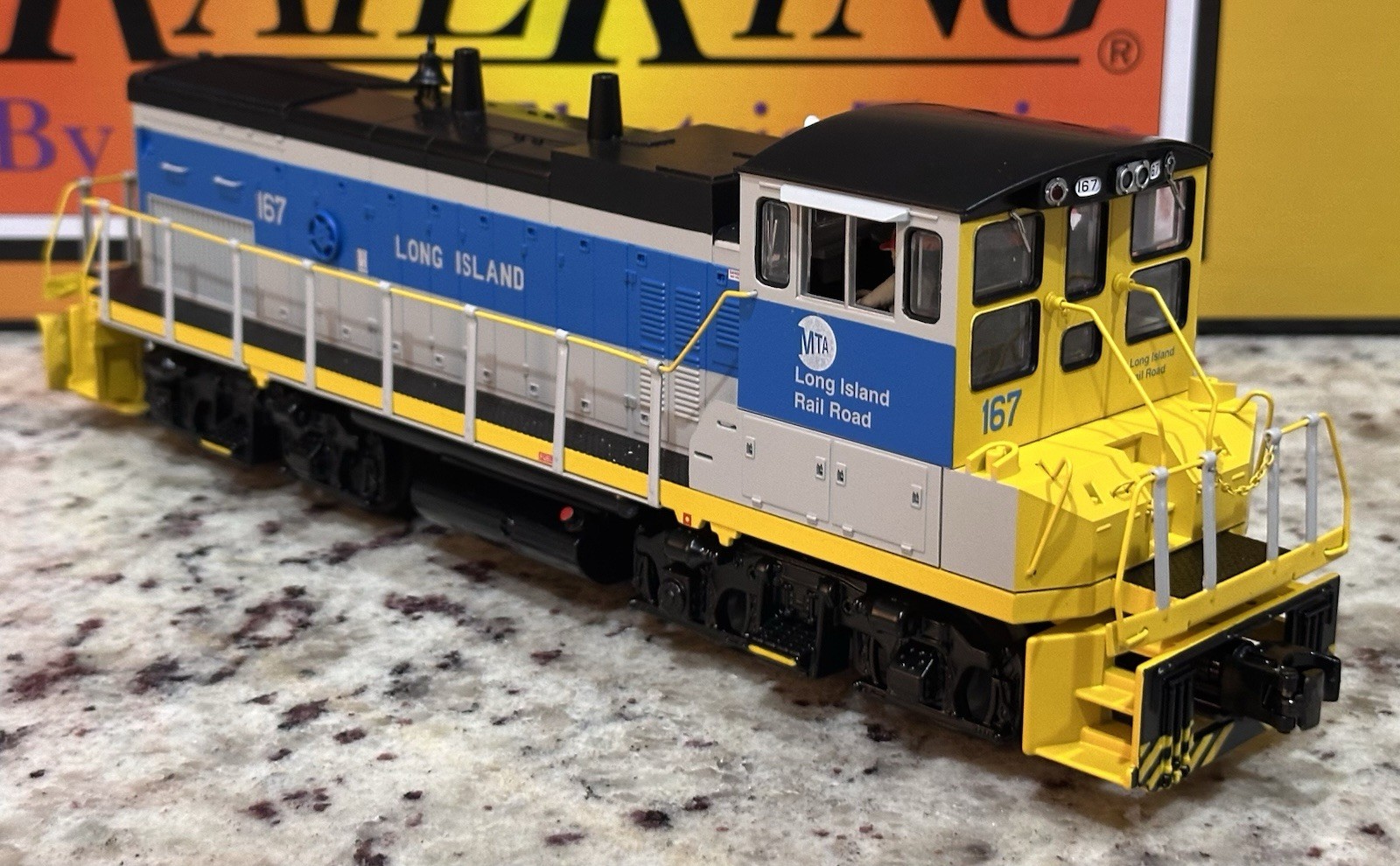 MTH RailKing 30-20962-1 Long Island Railroad MP15AC w/ Custom Marker Lights!