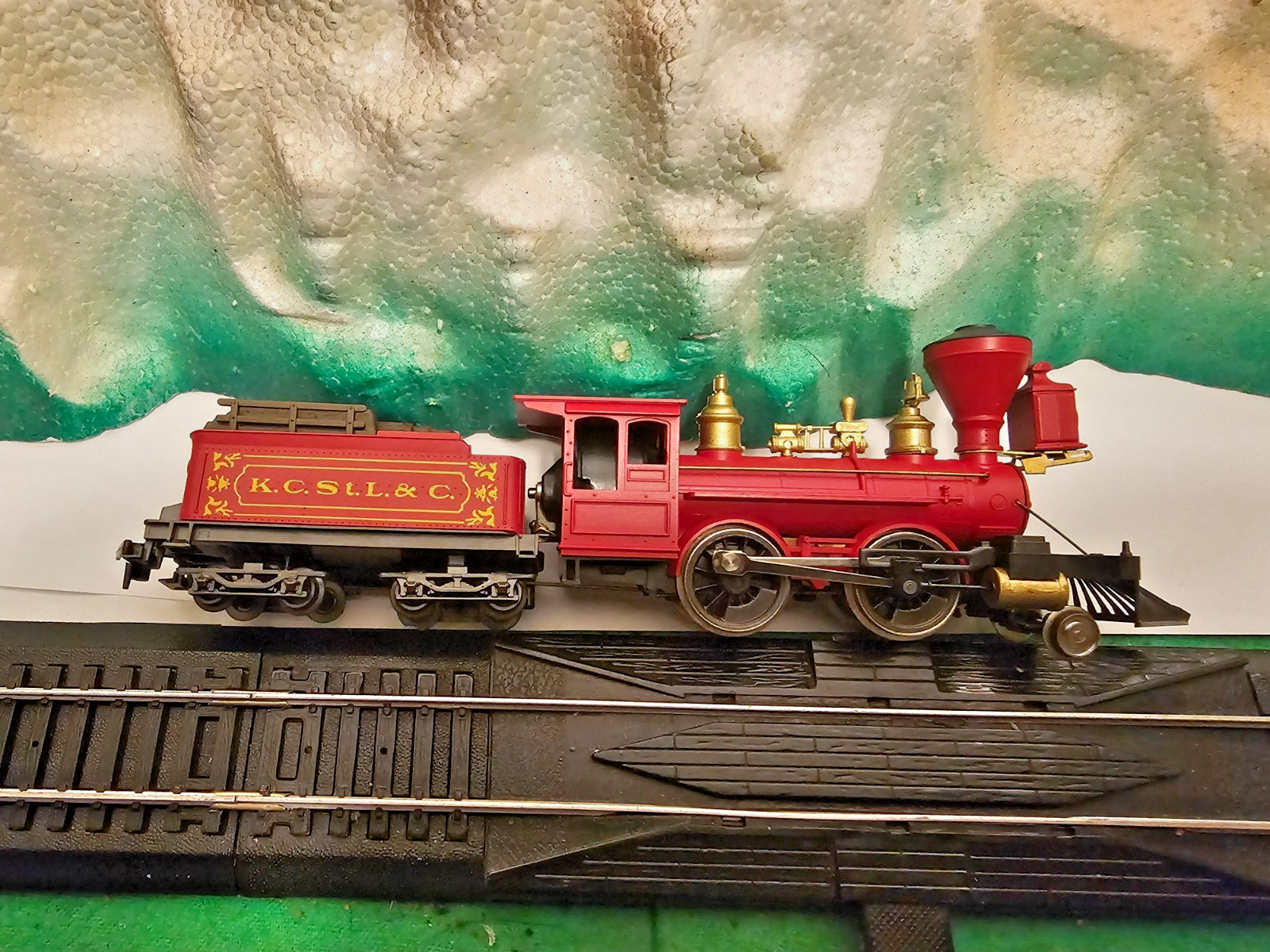 HO Scale AHM / Pocher KCStL&C JW Bowker 2-4-0 Locomotive & Tender in Box / Runs!