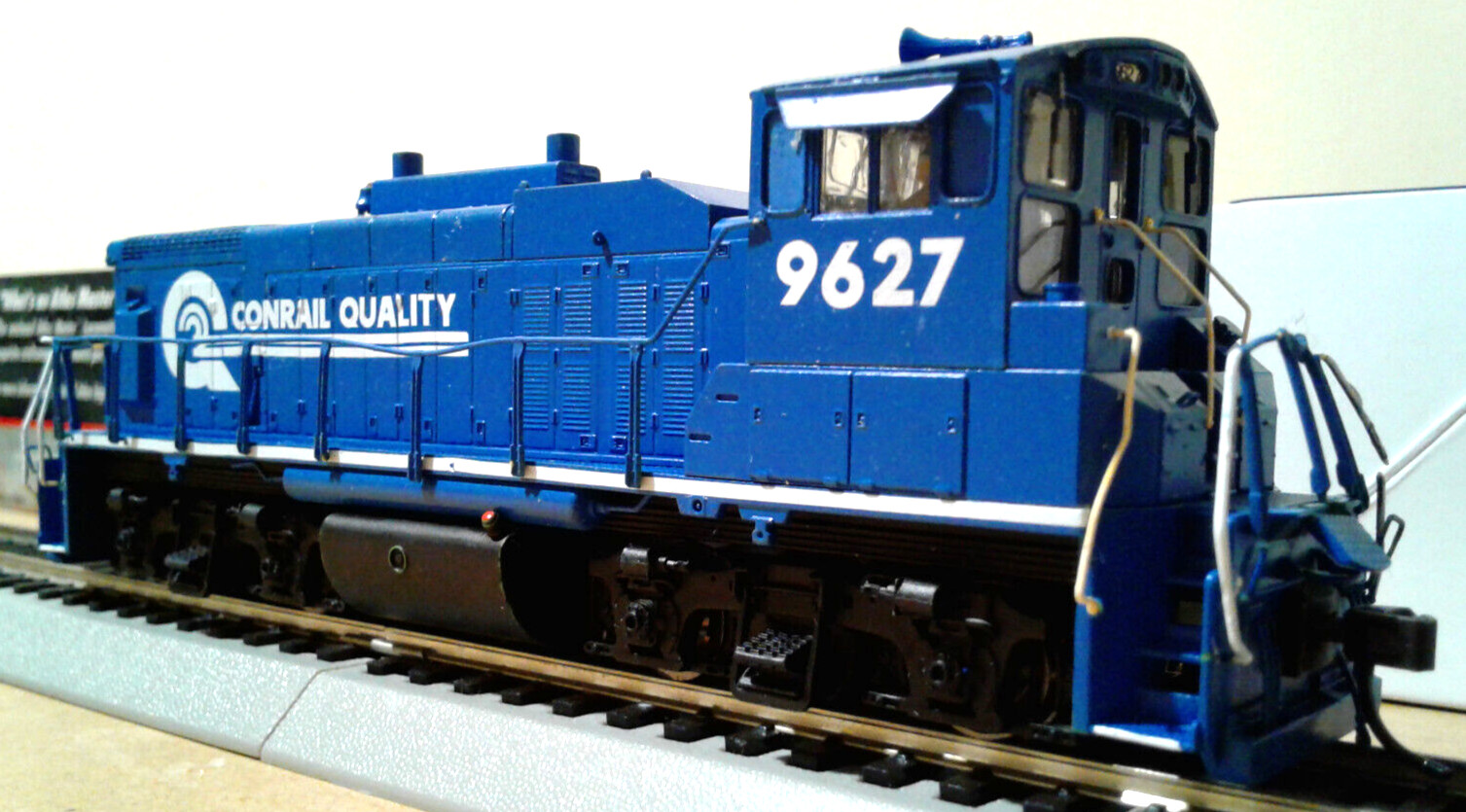 HO SCALE ATLAS MASTER SILVER EMD MP15DC CONRAIL #9627
