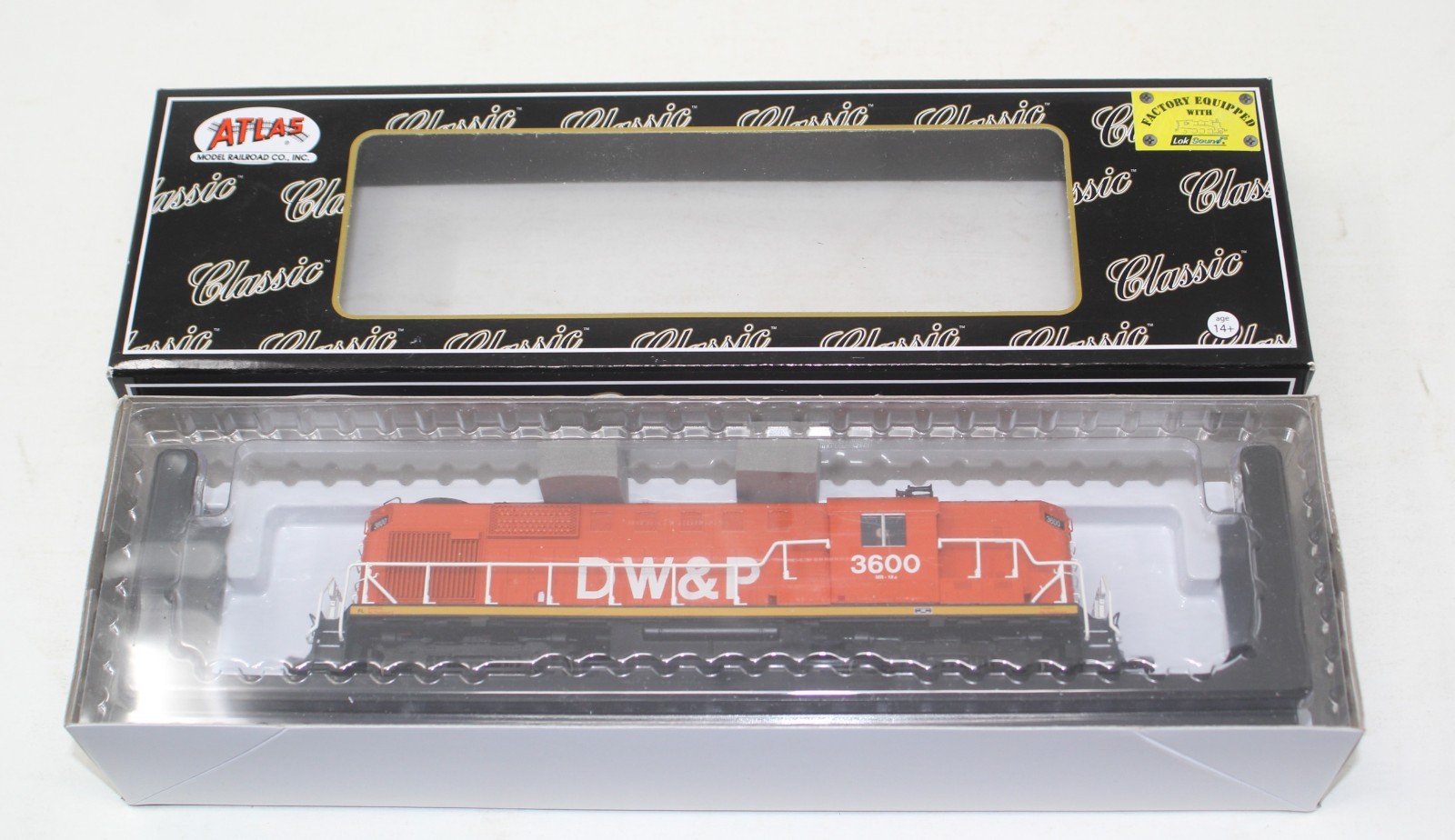 Atlas Gold – Duluth Winnipeg & Pacific ALCO RS-11 Locomotive #3600 – DCC & Sound