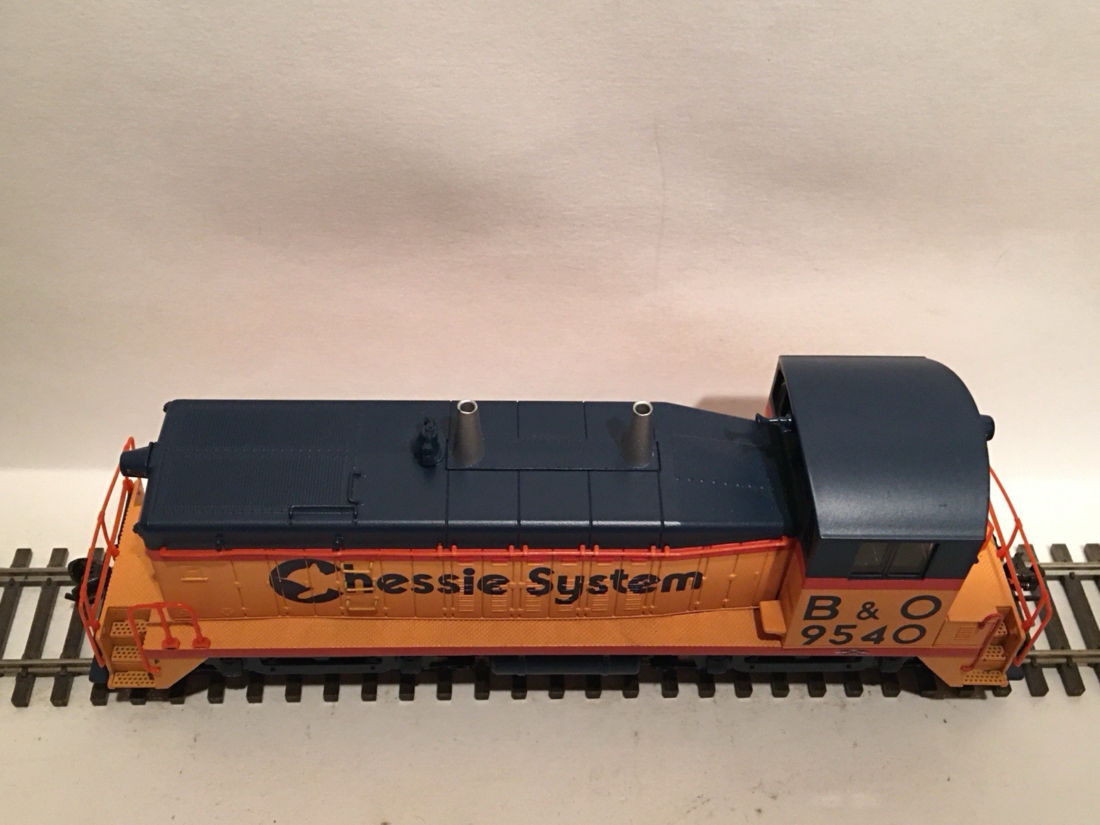 HO Broadway Limited 2107 Chessie EMD NW2 Switcher Locomotive B&O #9540 DCC SOUND