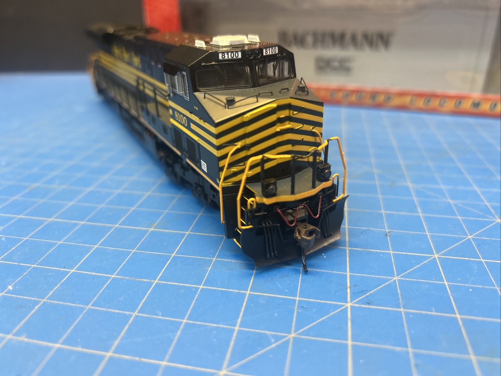 HO Bachmann Norfolk Southern Nickel Plate Road ES44AC #8100 Sound Value Works