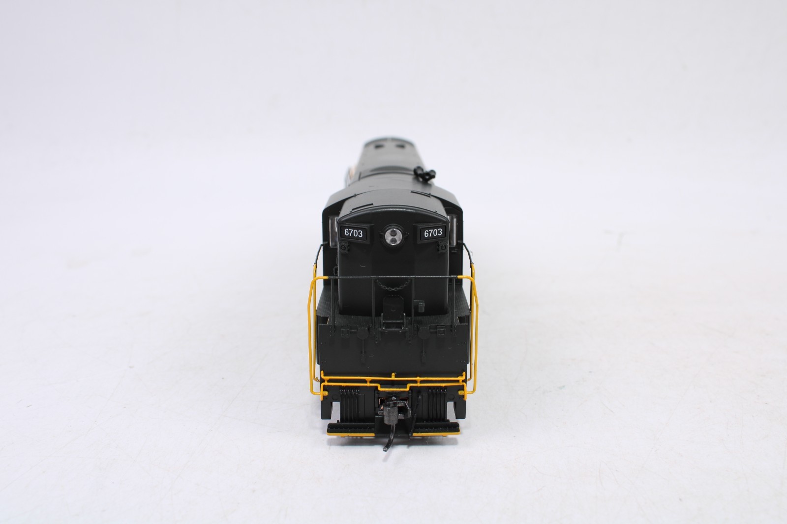 Atlas HO Scale 10004143 FM H-24-66 Locomotive Pennsylvania #6703 DCC/LokSound