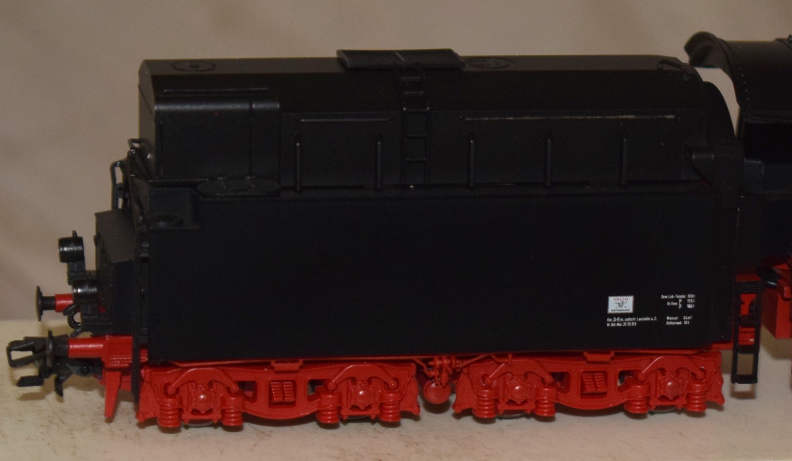 Roco No. 63239 DR 44 1272 Locomotive 2-10-0 Black – HO Gauge in Box